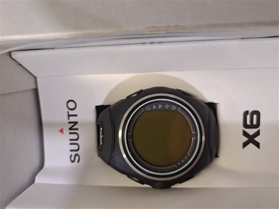 Montre best sale suunto homme